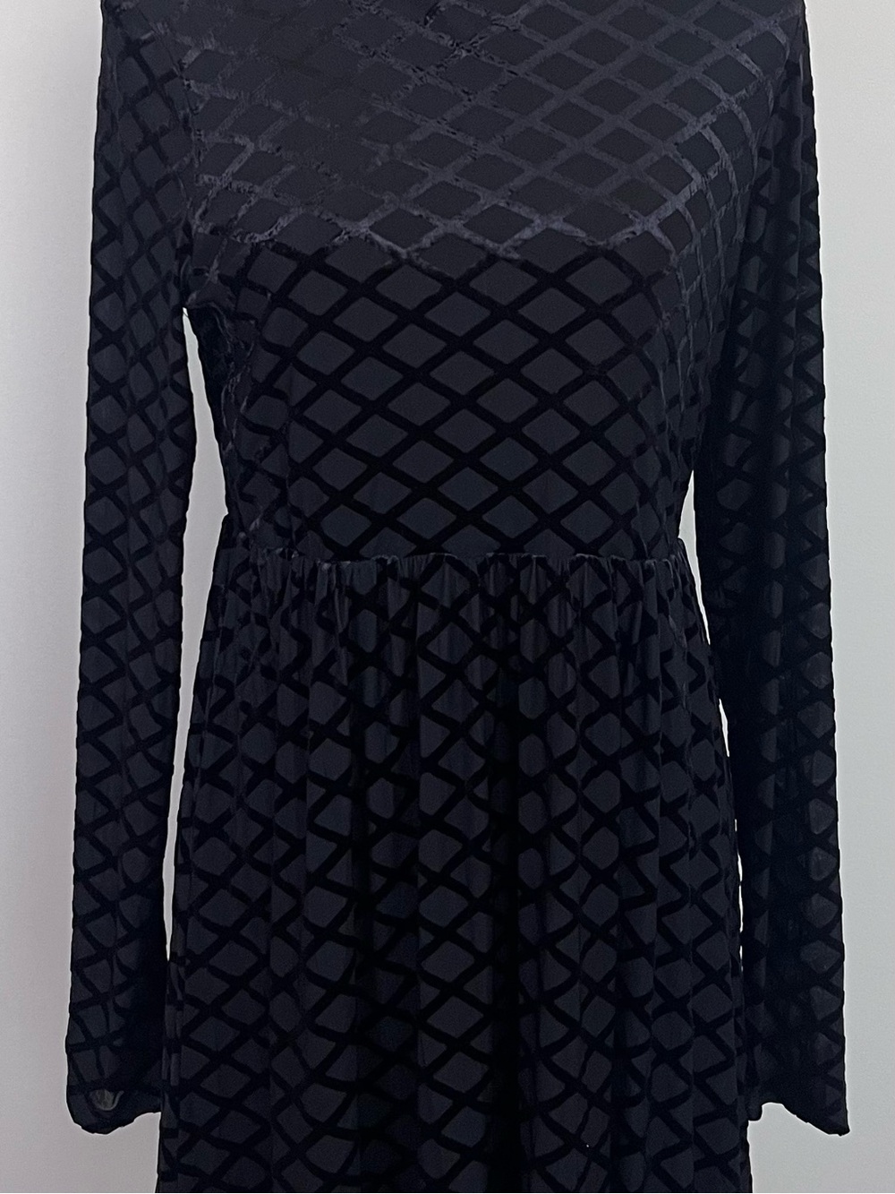 Tuckernuck Rowan Black Velvet Burnout Mock Neck Mini Dress Large LBD - Picture 5 of 12